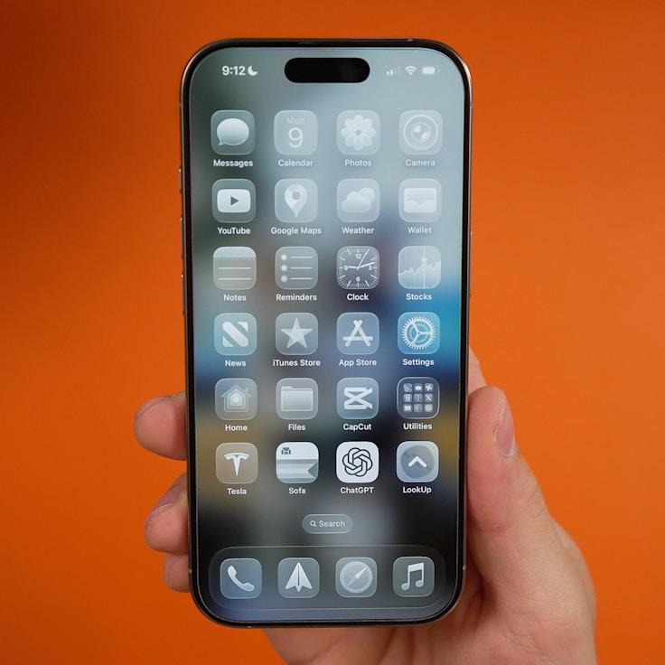3D element creation process showing detailed modeling work